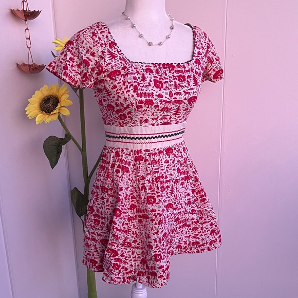 Vintage Dresses & Skirts - Vintage 60s 70s Lanz Original Countryside Novelty Print Red, Cream,& Green Dress